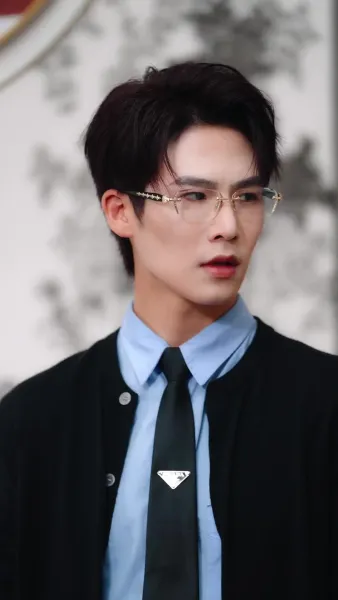 คืนเข้ามา แตงไม้ฤดูใบไม้ผลิดำลง