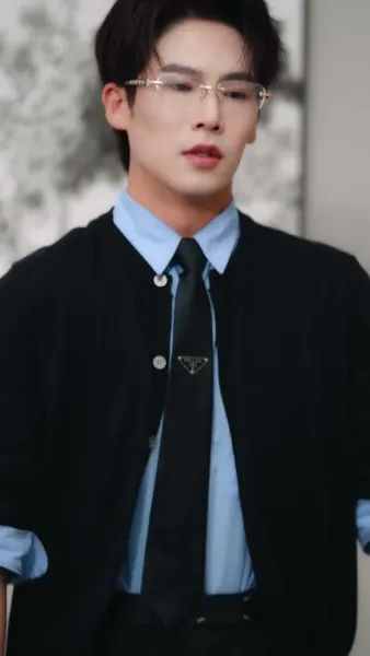 คืนเข้ามา แตงไม้ฤดูใบไม้ผลิดำลง