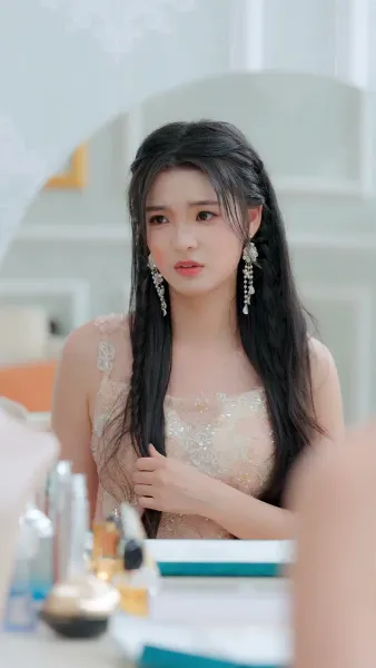 คืนเข้ามา แตงไม้ฤดูใบไม้ผลิดำลง