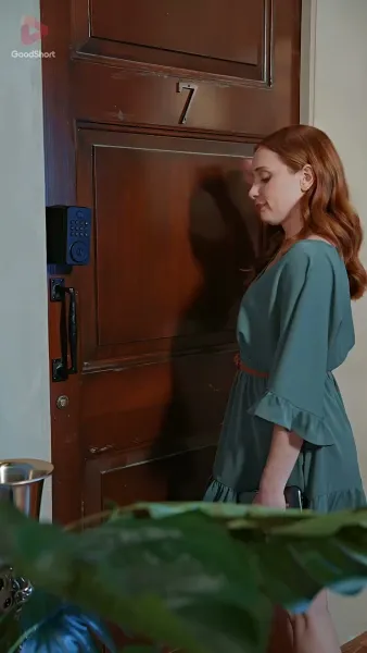 โบกหัวใจให้แลนด์ลงที่เธอ