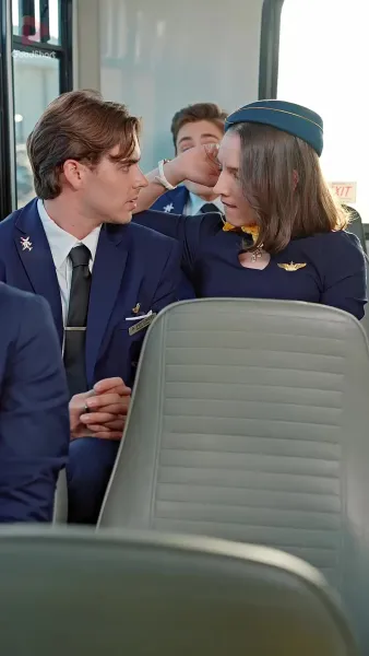 โบกหัวใจให้แลนด์ลงที่เธอ