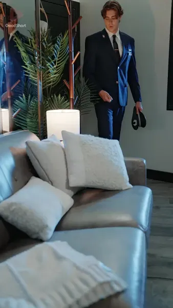 โบกหัวใจให้แลนด์ลงที่เธอ