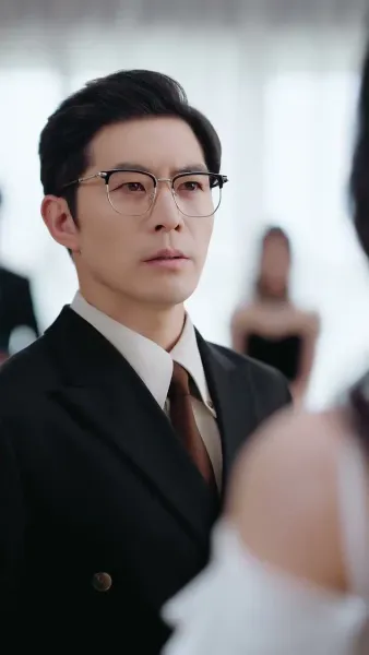 คุณแม่บ้านซ่อนแค้น