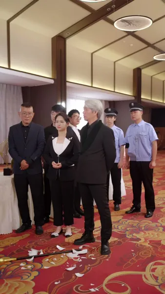 ประมูลช็อก ฉันไม่ได้ตาบอด