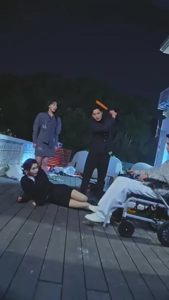 ก่อนอาทิตย์จะอับแสง