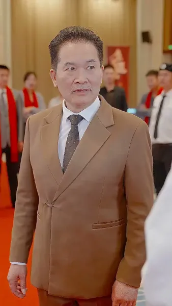 พลิกชีวิต พิชิตฝัน