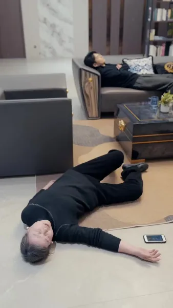 บอสสาวปลอมตัว