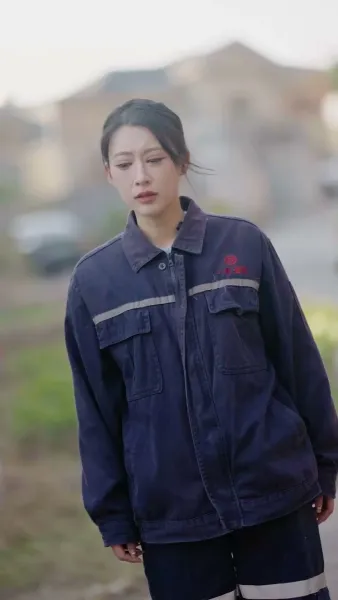 บอสสาวปลอมตัว