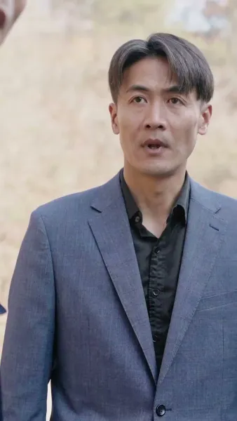 บอสสาวปลอมตัว