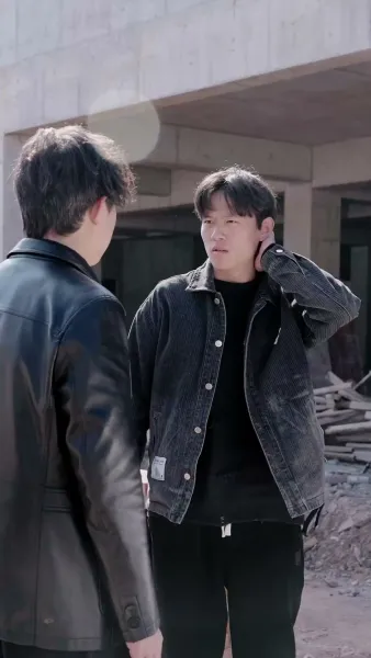 บอสสาวปลอมตัว