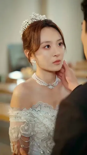 คลื่นรักแรงแค้น