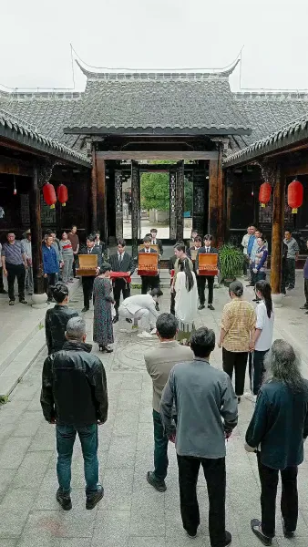 วีรบุรุษกู้ชาติ