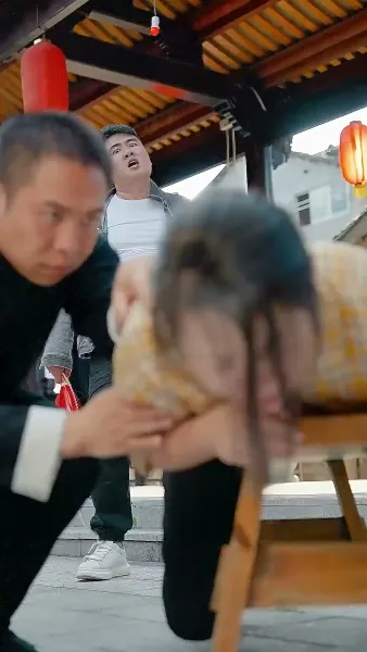 วีรบุรุษกู้ชาติ