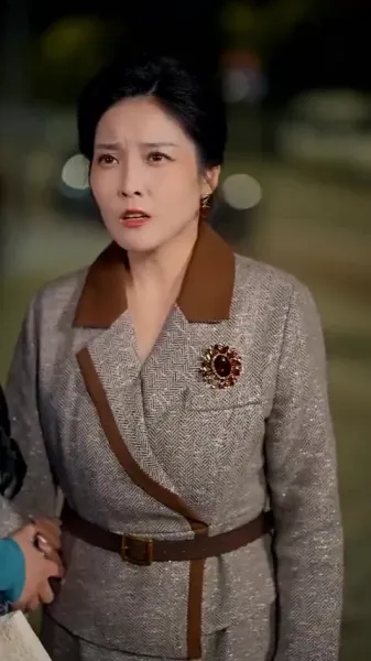 ปีนั้นดวงอาทิตย์ส่องแสง