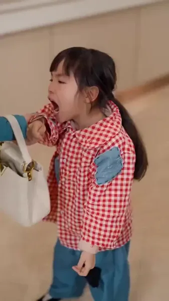 ปีนั้นดวงอาทิตย์ส่องแสง