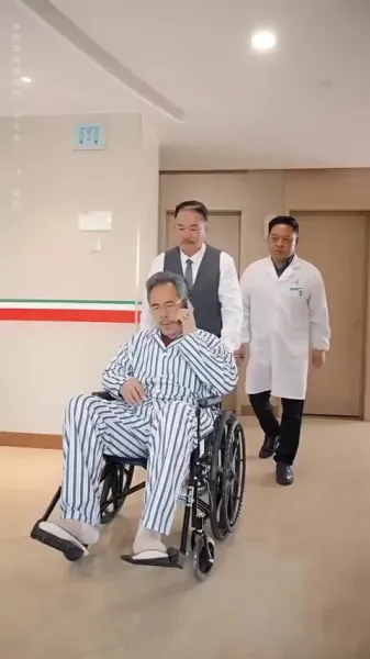 ปีนั้นดวงอาทิตย์ส่องแสง