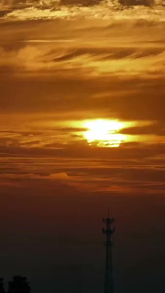 หลุดจากรักลวง(พากย์ไทย) 