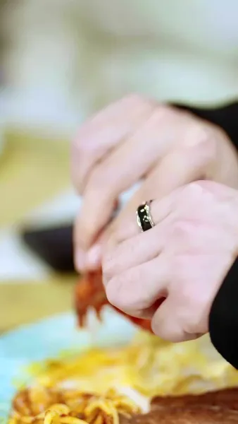 หลุดจากรักลวง(พากย์ไทย) 