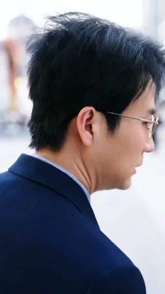 ลูกเป็ดขี้เหร่! ตัวประกอบไร้ชื่อ! แต่เหล่าบอสกลับแย่งกันพาเธอกลับบ้าน!