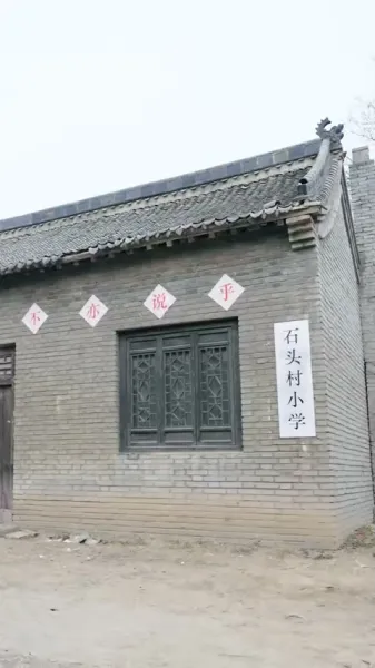 ลูกเป็ดขี้เหร่! ตัวประกอบไร้ชื่อ! แต่เหล่าบอสกลับแย่งกันพาเธอกลับบ้าน!