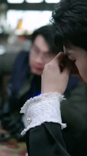 ลูกเป็ดขี้เหร่! ตัวประกอบไร้ชื่อ! แต่เหล่าบอสกลับแย่งกันพาเธอกลับบ้าน!