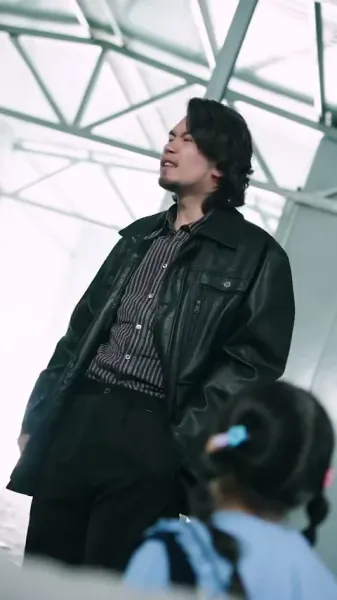 ลูกเป็ดขี้เหร่! ตัวประกอบไร้ชื่อ! แต่เหล่าบอสกลับแย่งกันพาเธอกลับบ้าน!