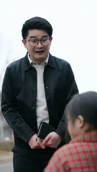 ลูกเป็ดขี้เหร่! ตัวประกอบไร้ชื่อ! แต่เหล่าบอสกลับแย่งกันพาเธอกลับบ้าน!