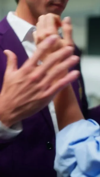 รักวุ่น ๆ กับหนุ่มแบดบอยอังกฤษ