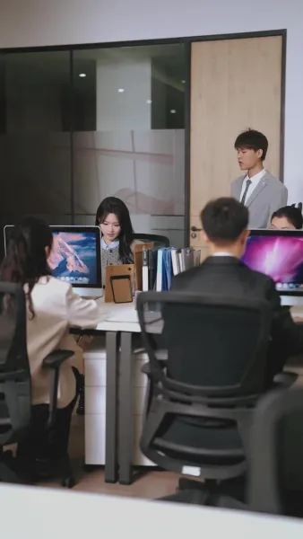 รักพลิกมุม