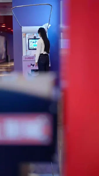 เสียงจากอนาคต(พากย์เสียง)