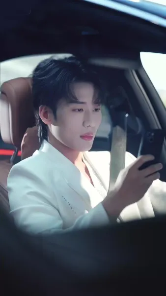 เสียงจากอนาคต(พากย์เสียง)