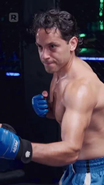 นักสู้หลังลูกกรง