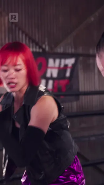 นักสู้หลังลูกกรง