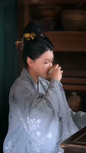 สนมจอมวางแผน