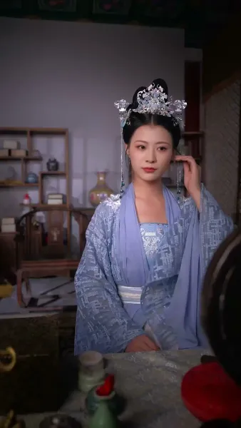 สนมจอมวางแผน