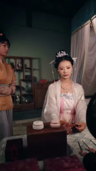 สนมจอมวางแผน