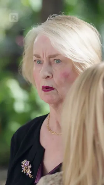 รักที่ก่อตัวในบ้านไร่