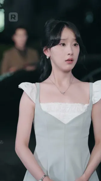 ความลับร้อนของคุณลูอิส