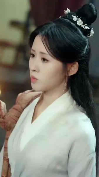 เดินเคียงข้างเธอ