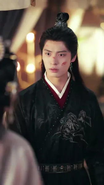 คุกเข่าใต้จันทรา ณ ถนนสิบลี้