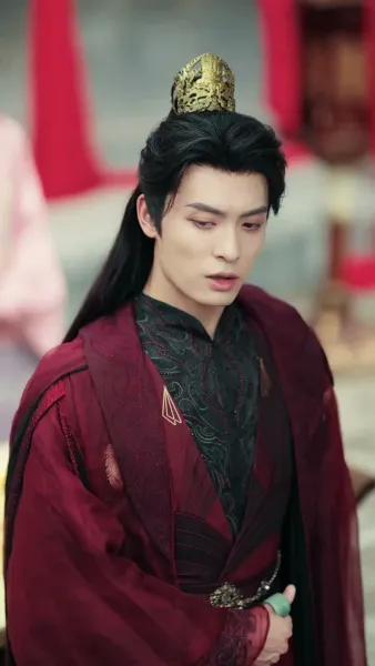 คุกเข่าใต้จันทรา ณ ถนนสิบลี้