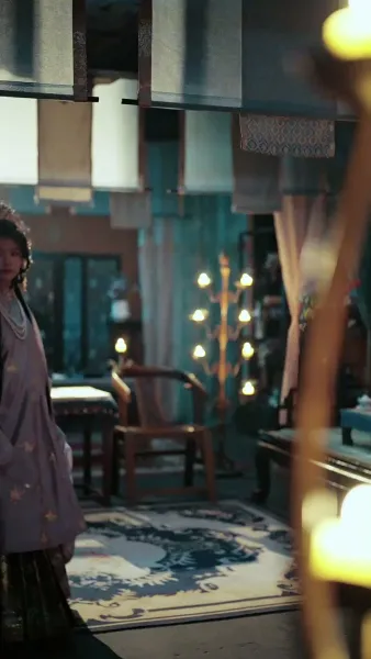 คุกเข่าใต้จันทรา ณ ถนนสิบลี้