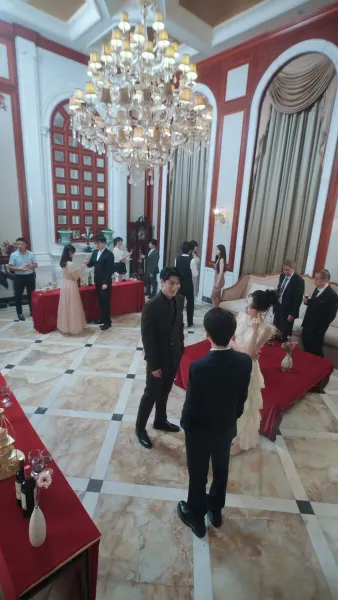 ล่อลวง ให้เขายอมจำนน