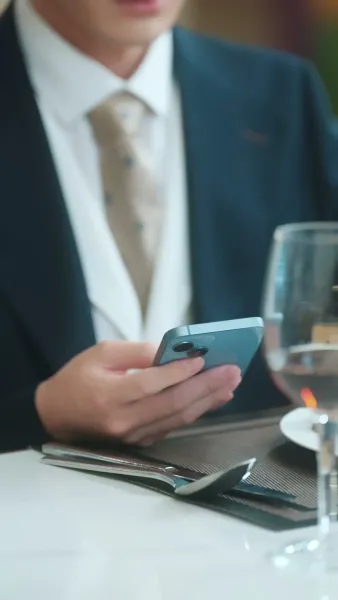 ล่อลวง ให้เขายอมจำนน