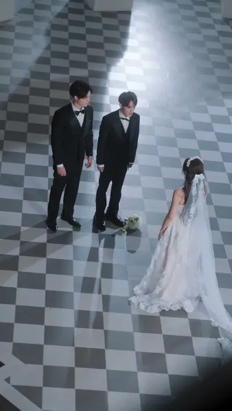 ล่อลวง ให้เขายอมจำนน