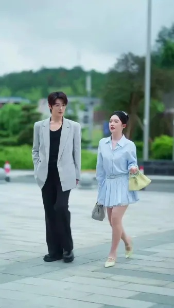 รุกสุดใจ นายหมอเพื่อนบ้าน