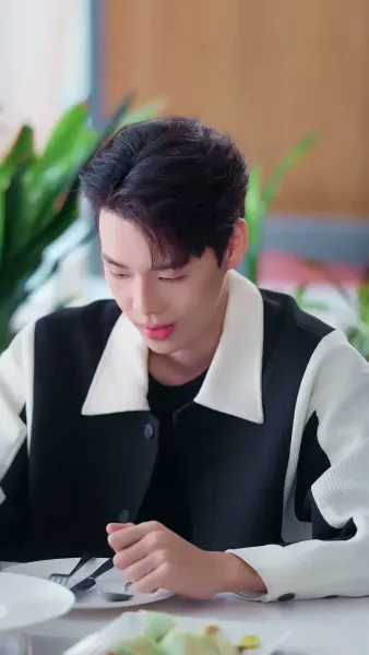 รุกสุดใจ นายหมอเพื่อนบ้าน