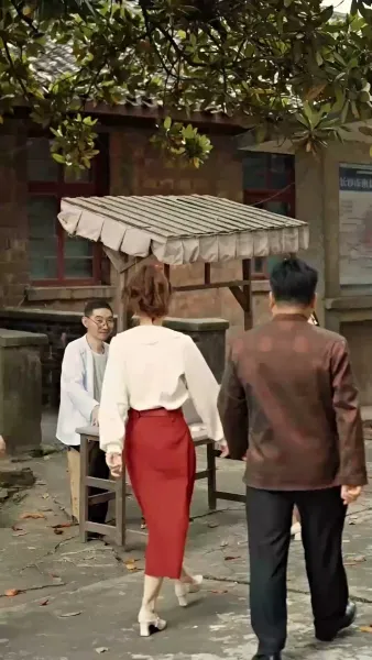 [พากย์เสียง] ความฝันเบาบางทับดอกไห่ถาง