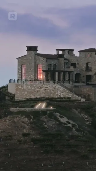 แม่จ๋า หนูหาคู่ให้