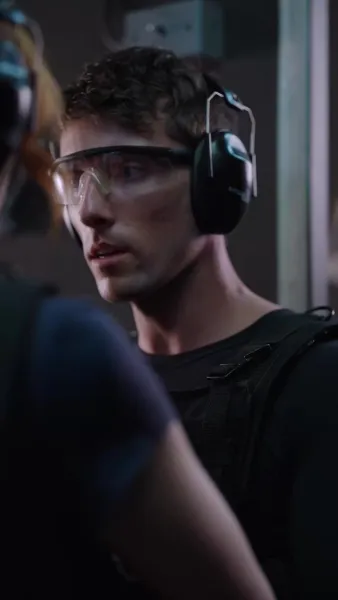 กระสุนส่งรัก[พากย์เสียง]